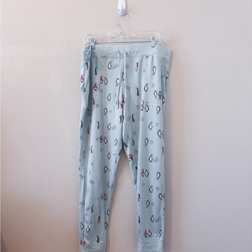 Super Soft Never Worn Pajamas with Penguin Print